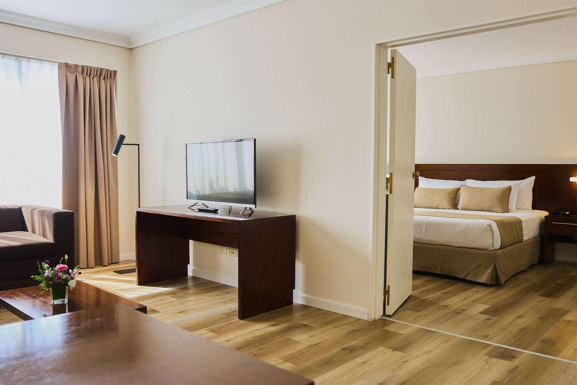 Hotel Dazzler by Wyndham Buenos Aires San Martin Exterior foto